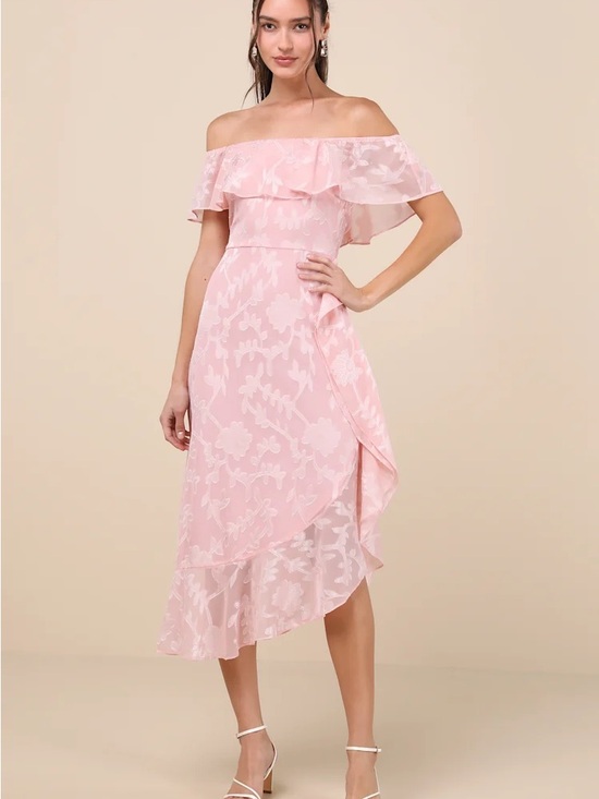 Lulus Dresses & Skirts - NWT Sz M Lulus Pretty Perfect Blush Burnout Floral Off-the-Shoulder Midi Dress
